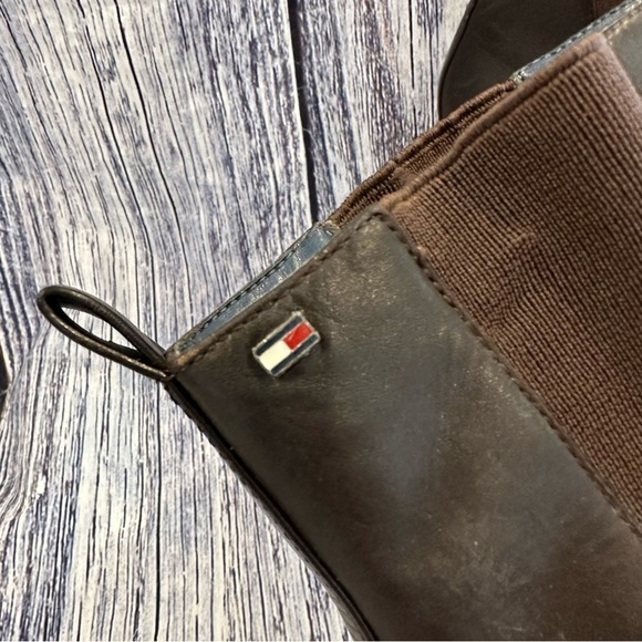 Vintage Tommy Hilfiger Brown Leather Square Toe Heeled Booties - Picture 3 of 11